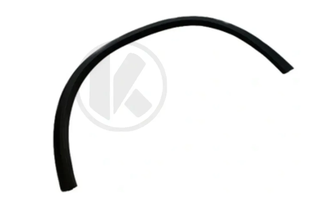 Front wheel arch trim (RH)